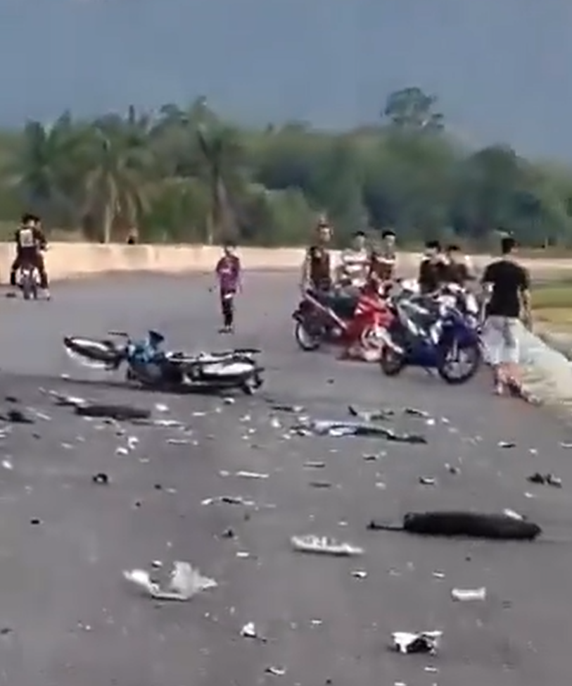 Violent crash motorcycle Malaysia 1