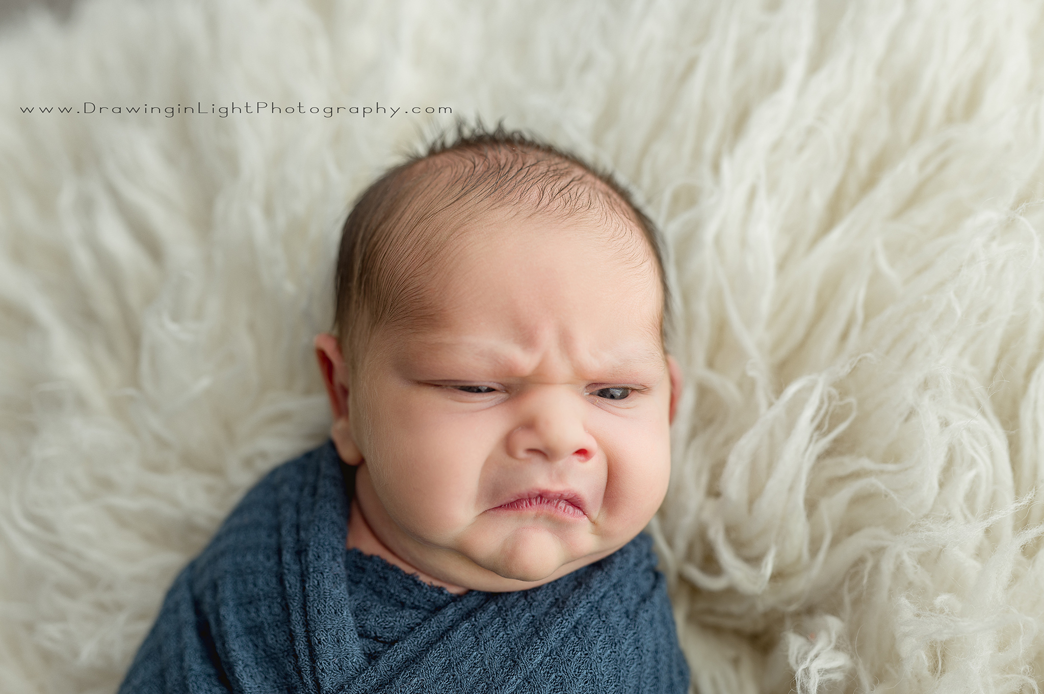 Grumpy baby in the US goes viral, netizens say he looks like he already ...