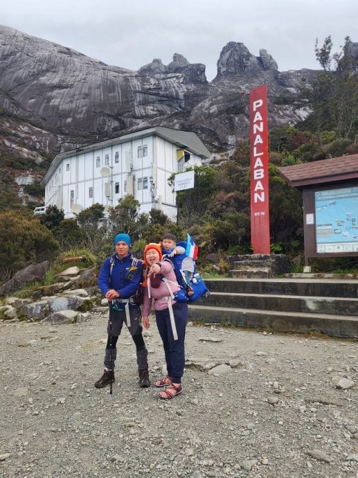 Woman with heart condition climbs Mt Kinabalu (2)