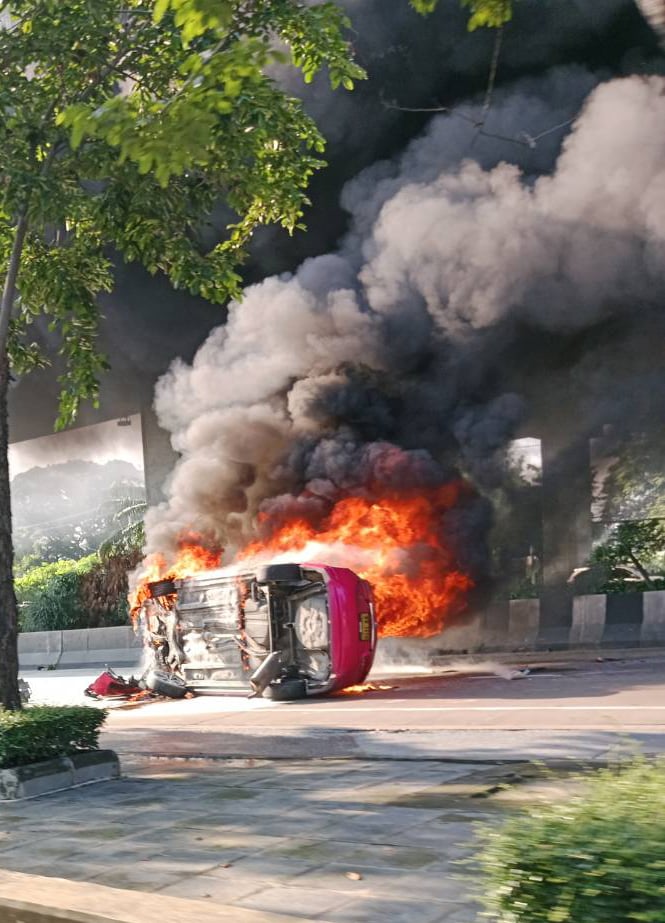 taxi fire bangkok