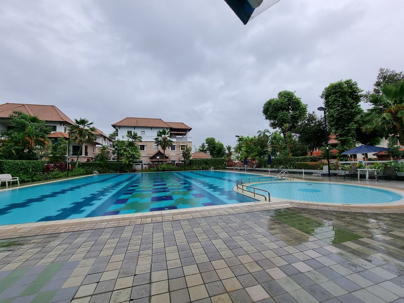 malaysian drowns pool