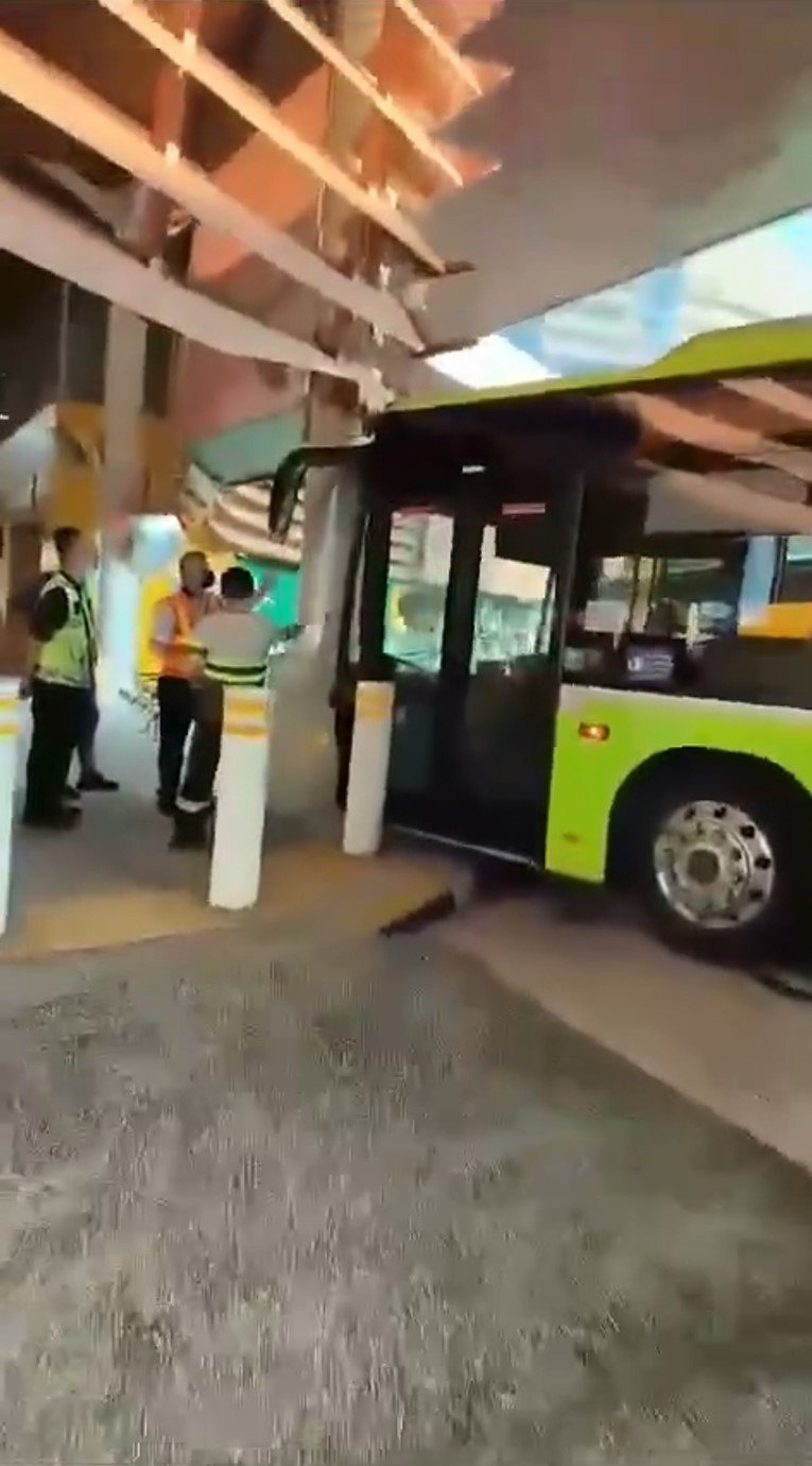 jurong east bus