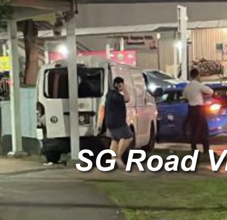 serangoon reversing van