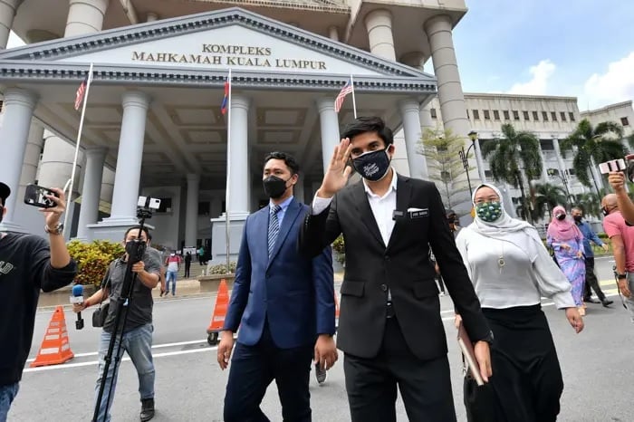 syed saddiq caning court