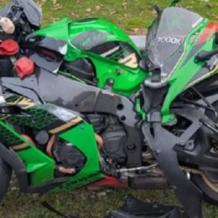 21-year-old S'porean woman dies in motorcycle accident along M