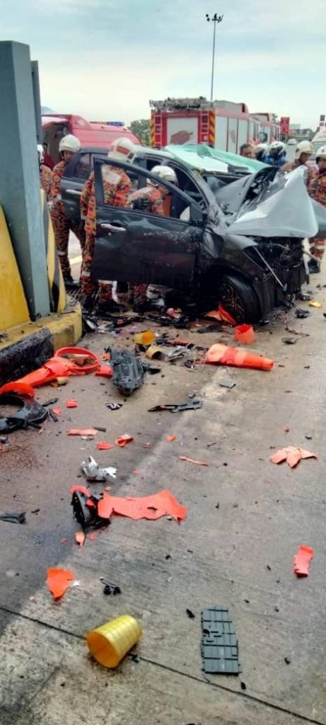 18-year-old passenger dies in Penang toll plaza crash, 2 others injured