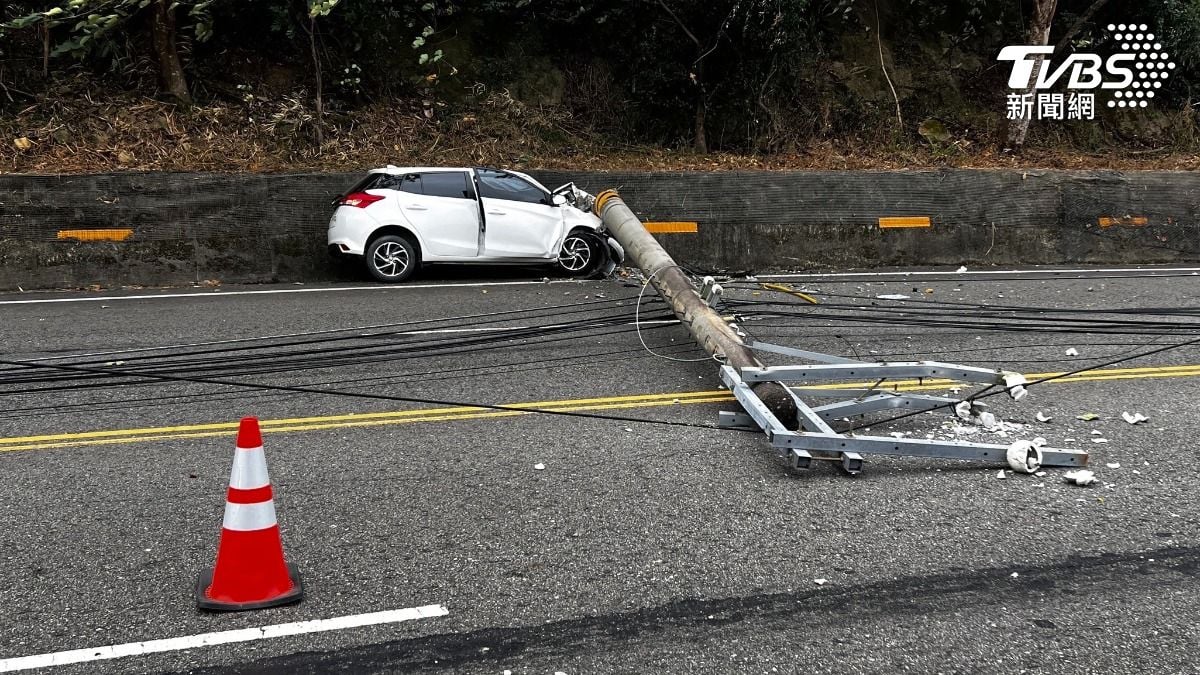 Taiwan car accident singaporean