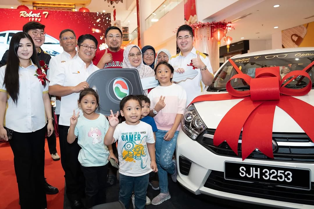 boy perodua axia mall