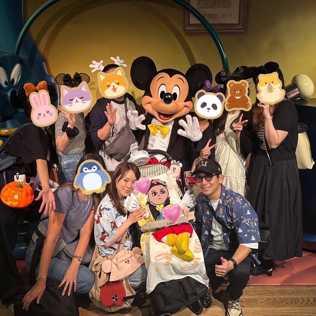 japanese influencer son disneyland mickey