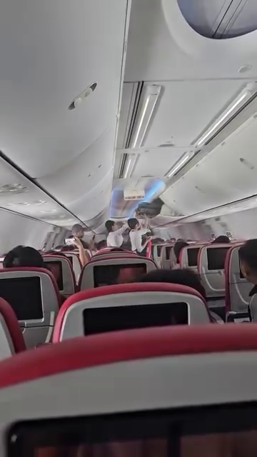 airasia thai airways power bank smoke