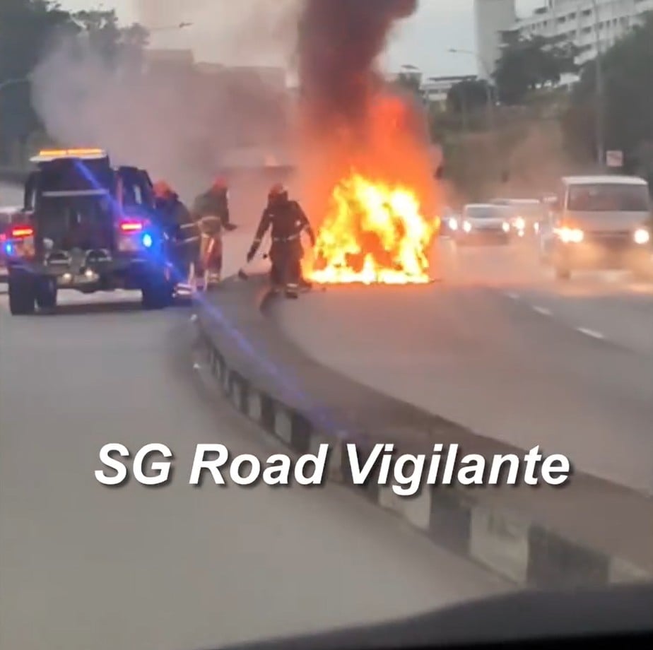 car fire tampines road