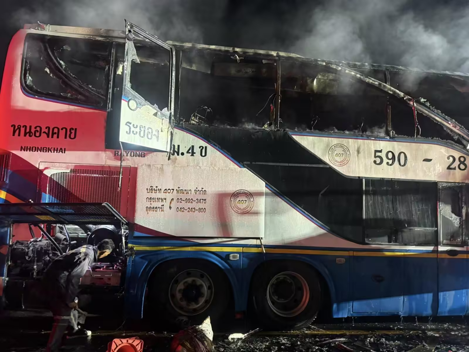 tourist bus fire (1)