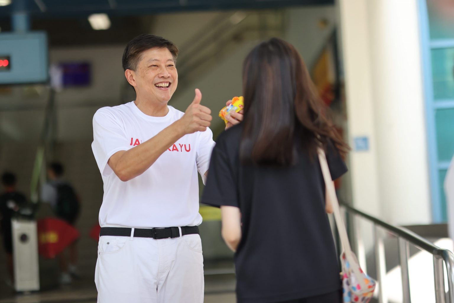 Ng Chee Meng addresses dinner photo with Su Haijin, apologises over MOE ...