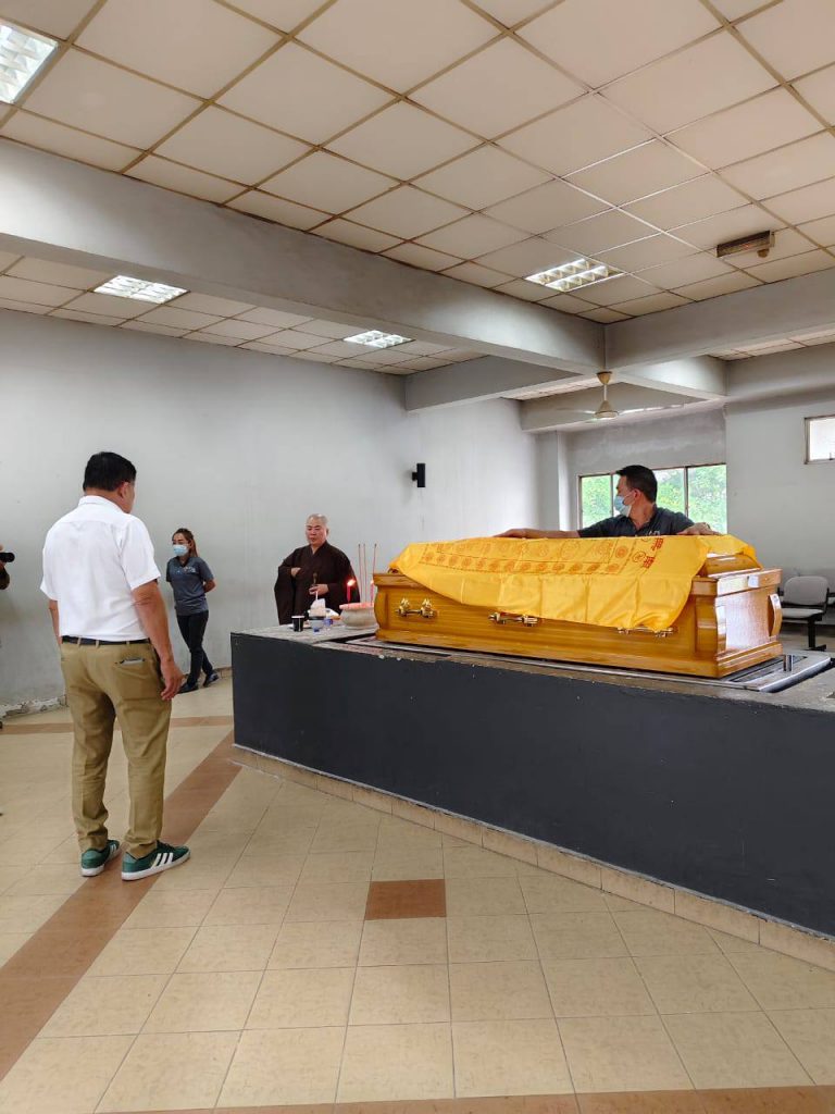 deceased cancer patient wig