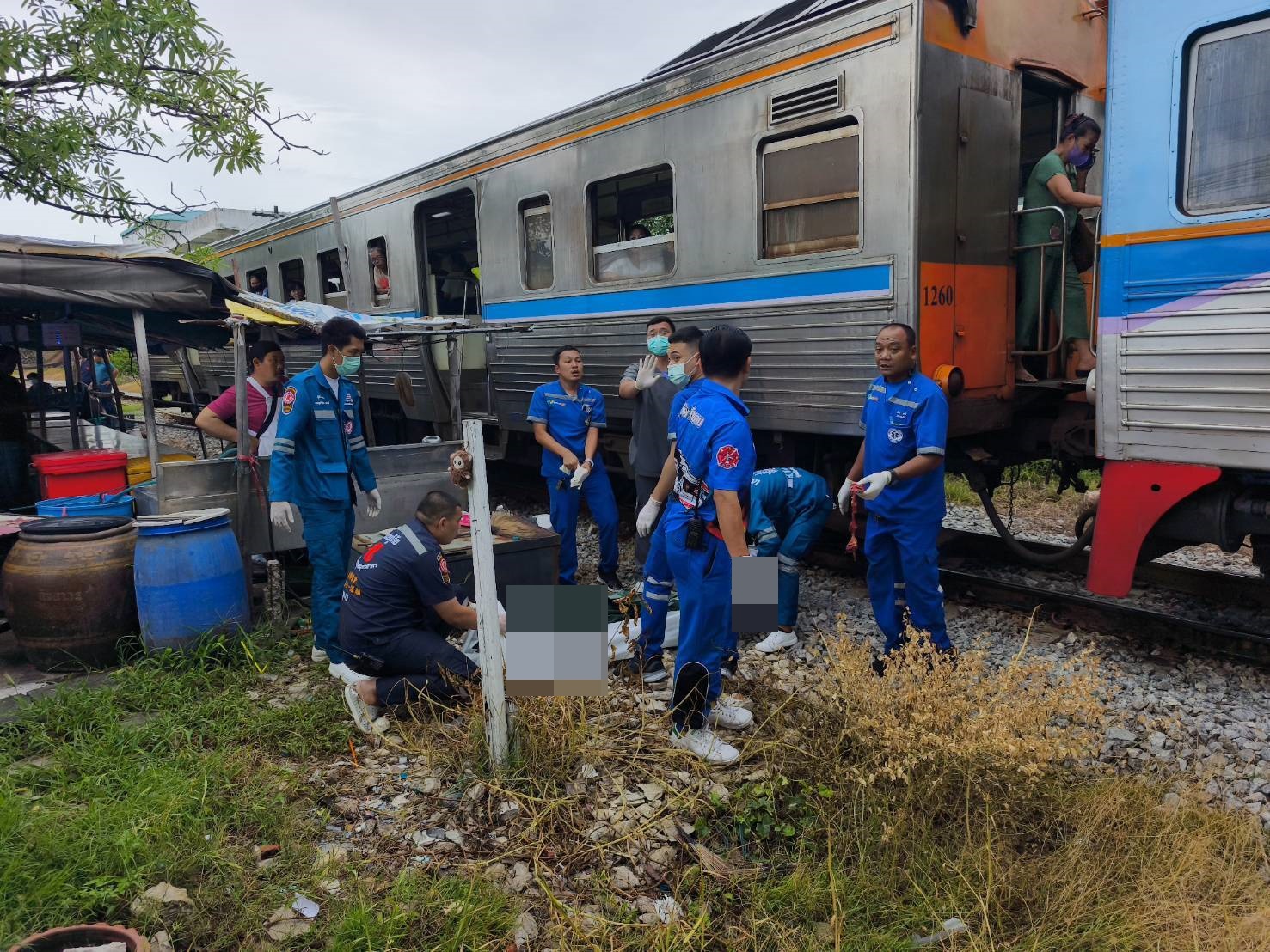 worker run over train