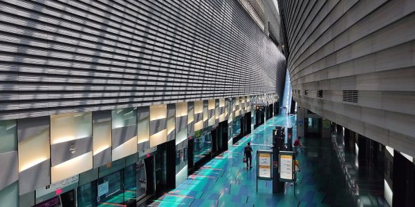 circle line close early