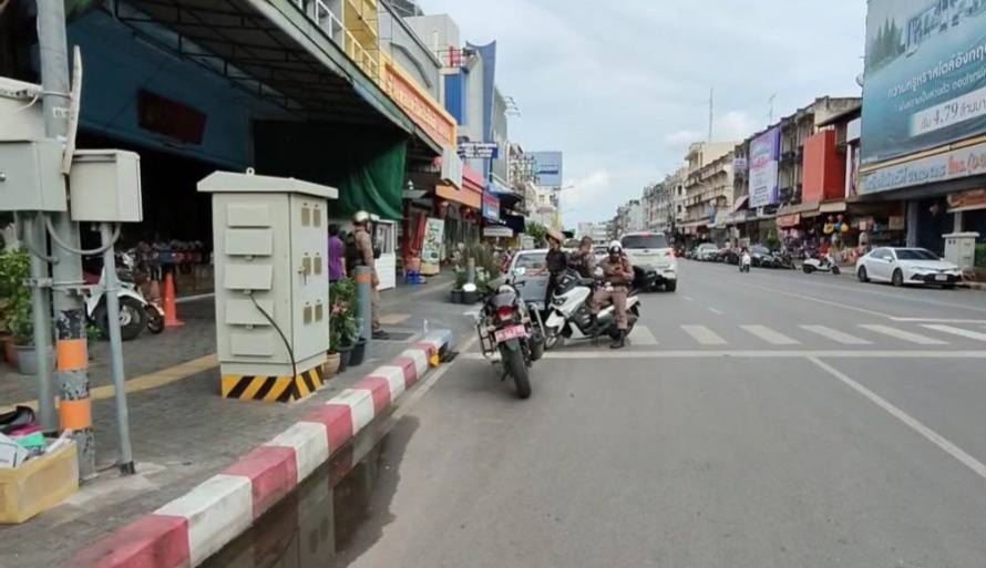 painted kerb food stall marks
