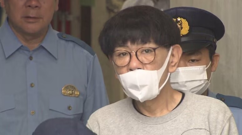 streamer japan arrested underwear police