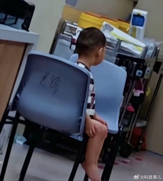 mother dies child left