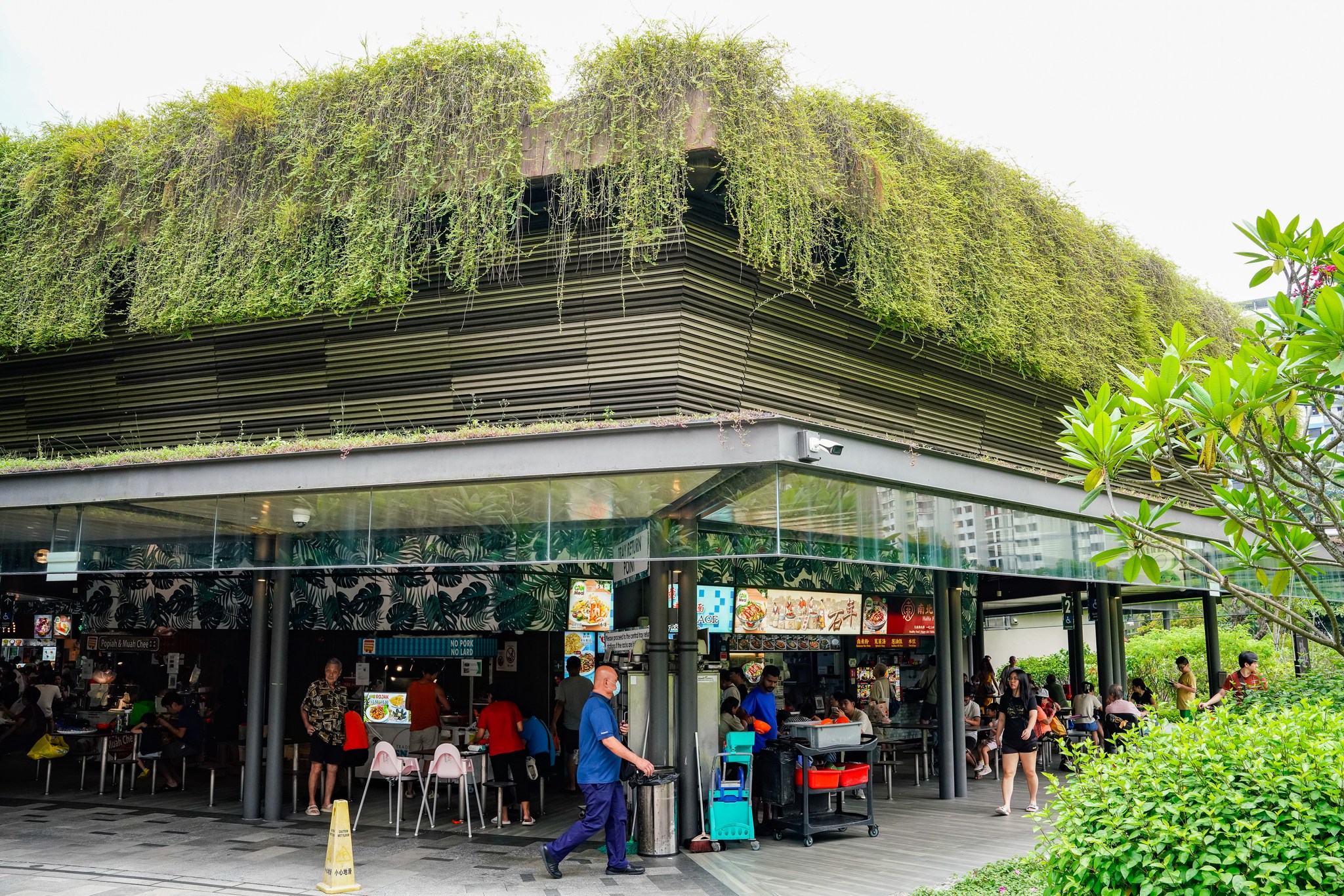 Bukit Canberra Hawker