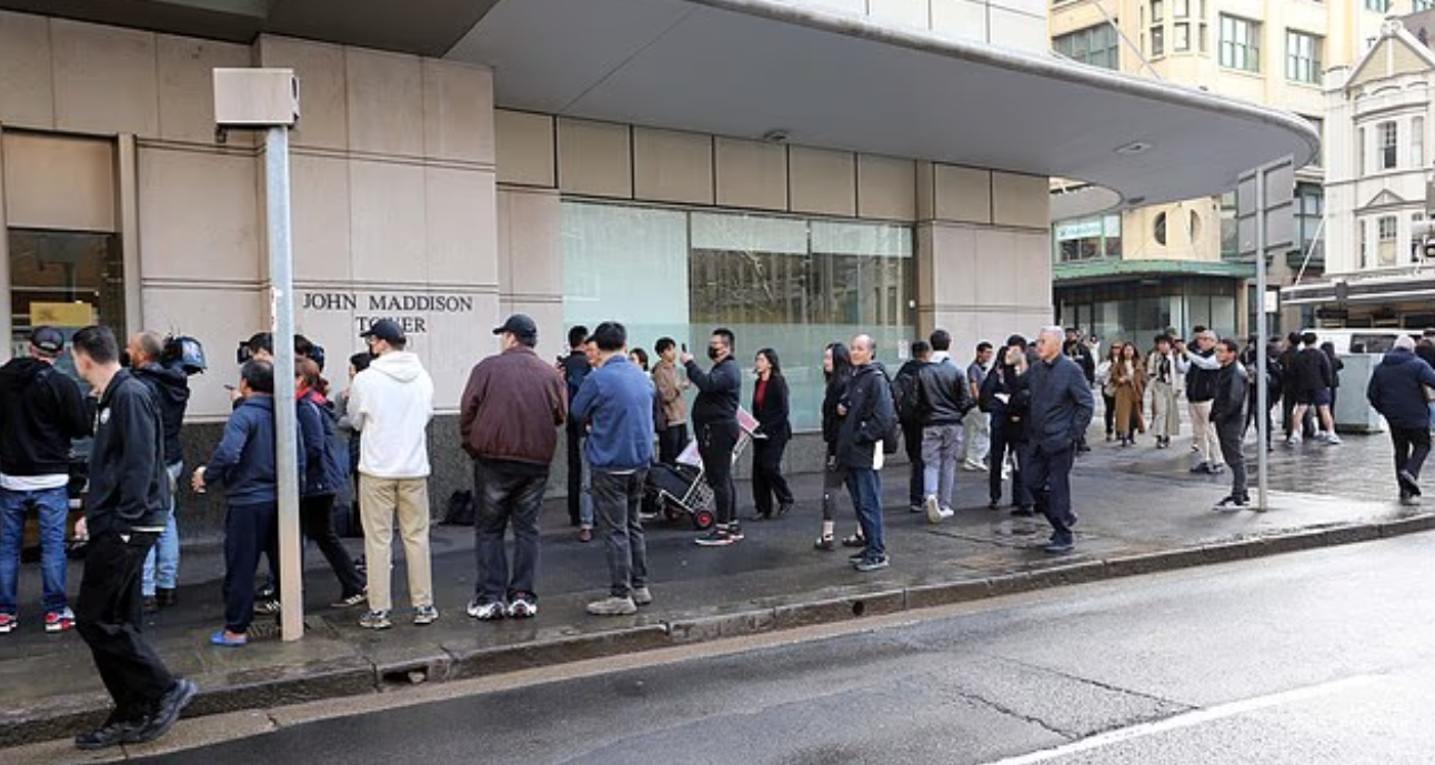 rolls-royce crash australia