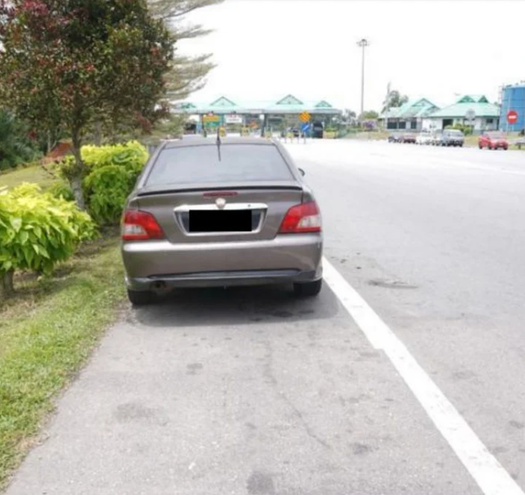 man set girlfriend fire