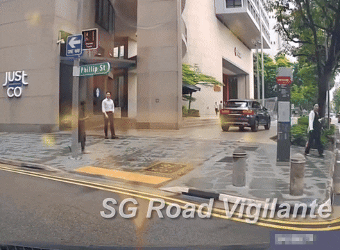 Mercedes footpath ocbc