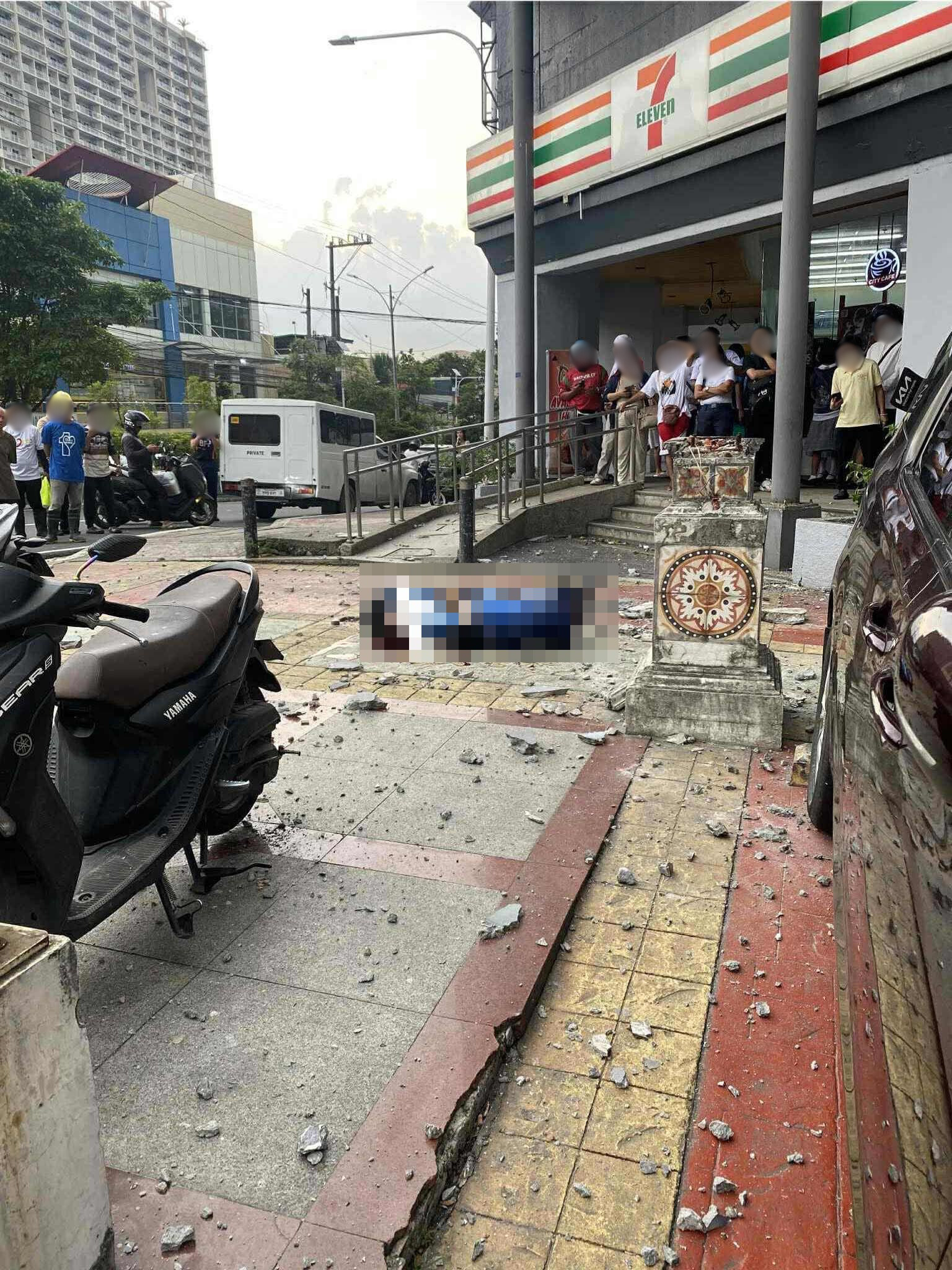 students struck debris (3)