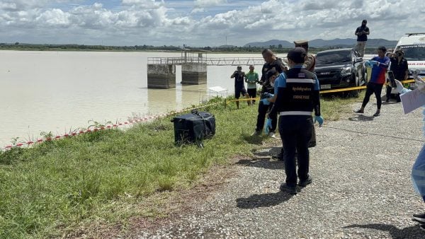 woman body suitcase reservoir