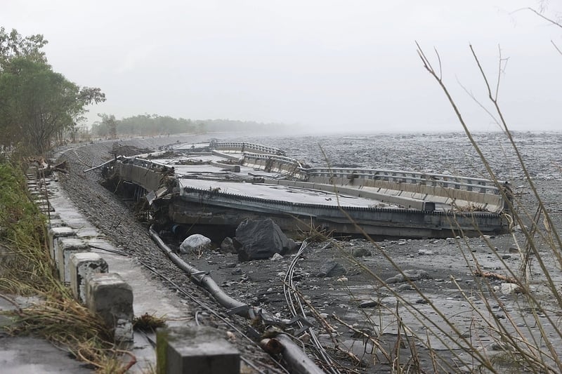 mother drowned flooded home