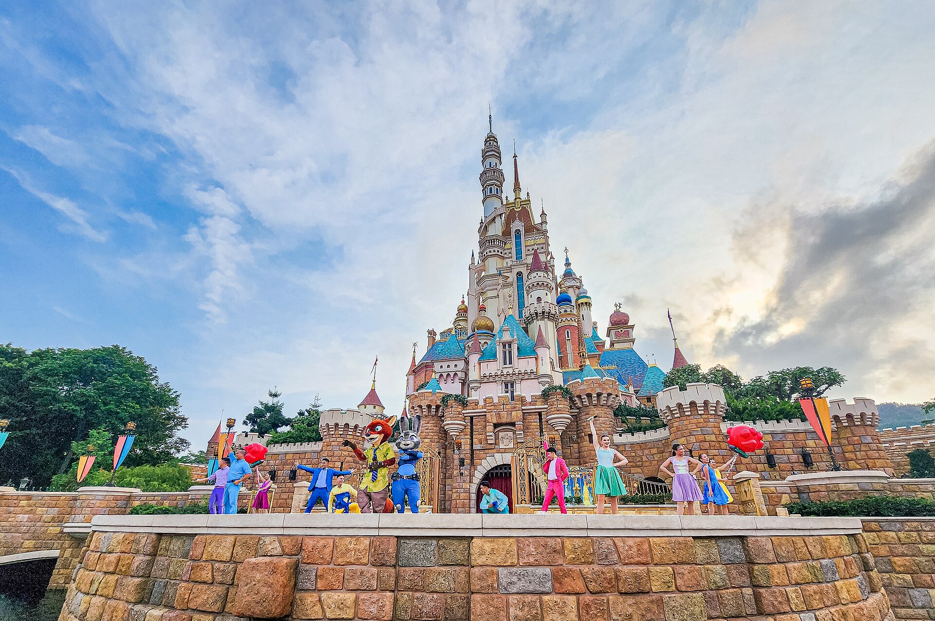 Hong Kong Disneyland castle