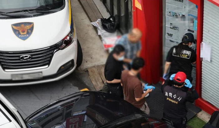 pizza restaurant stabbing