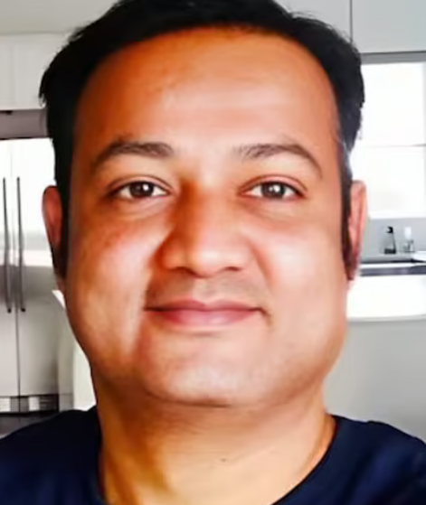 man beheaded washing machine