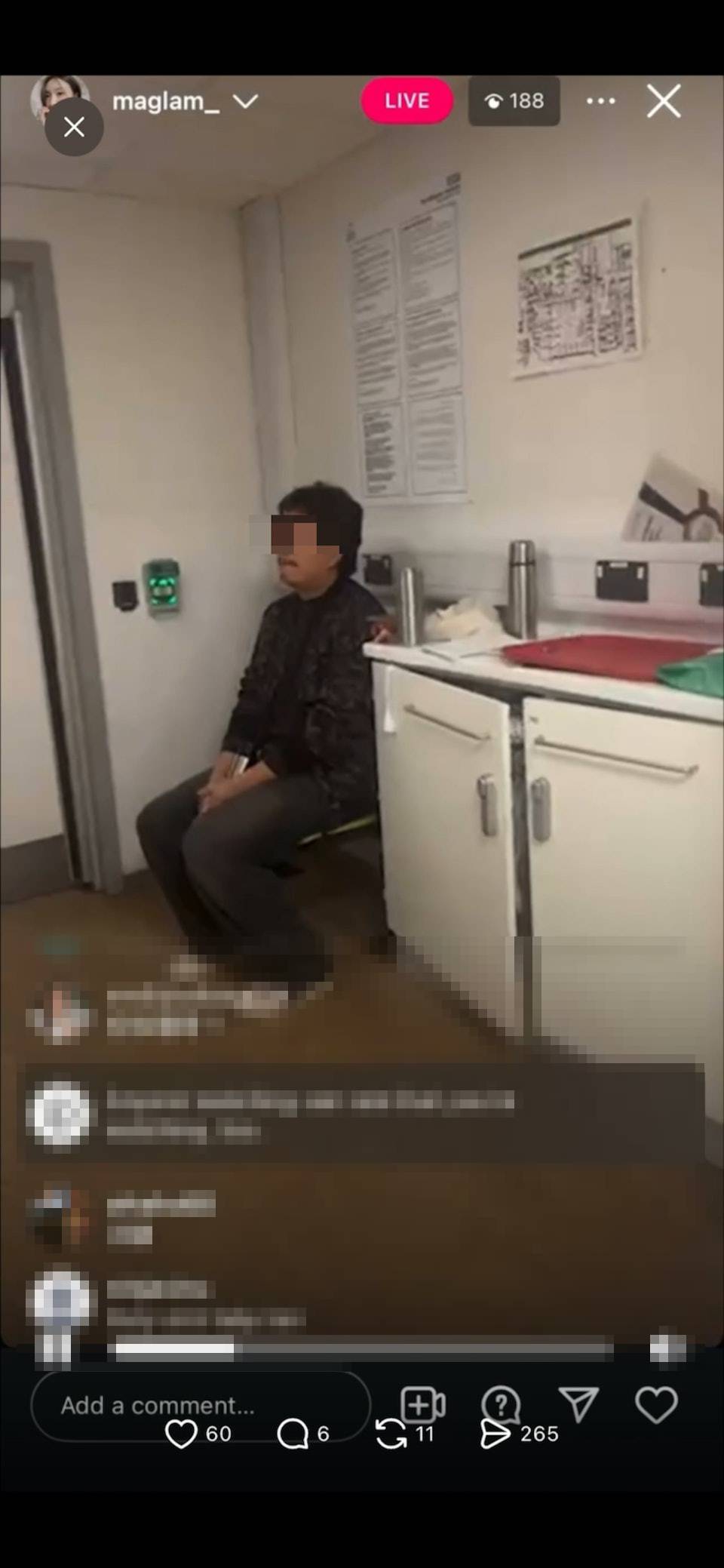 hong kong singer livestream (3)