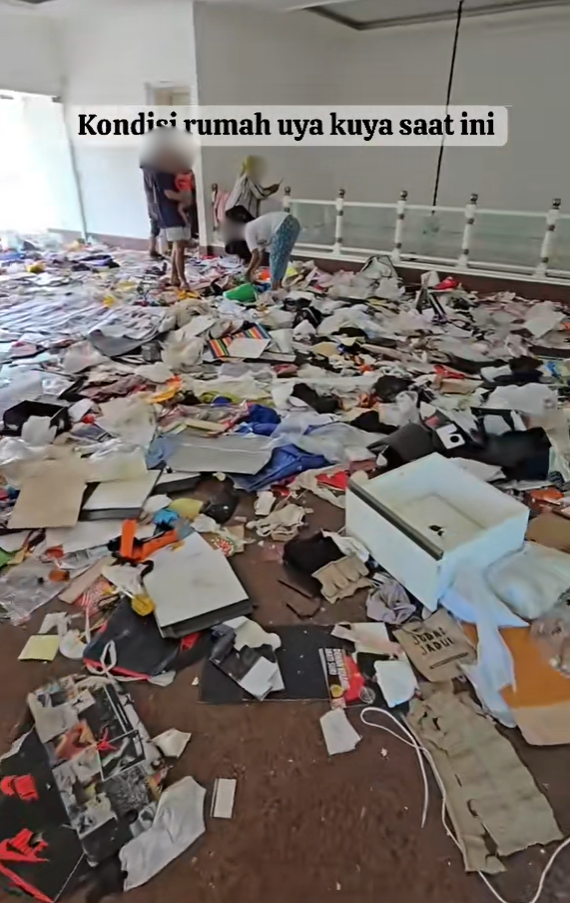 indonesian politicians homes looted