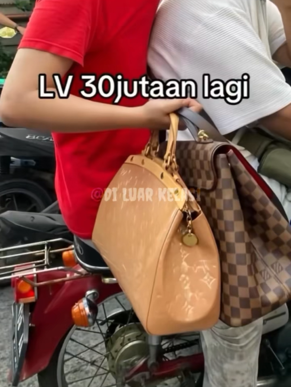 indonesian politicians homes looted