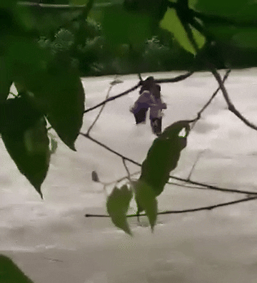 students flash flood