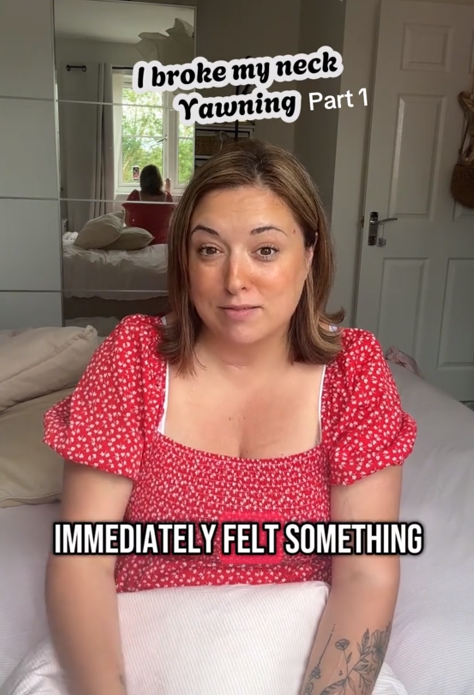 woman yawn neck breaking