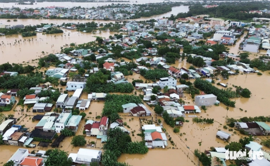 family coffin floodwaters