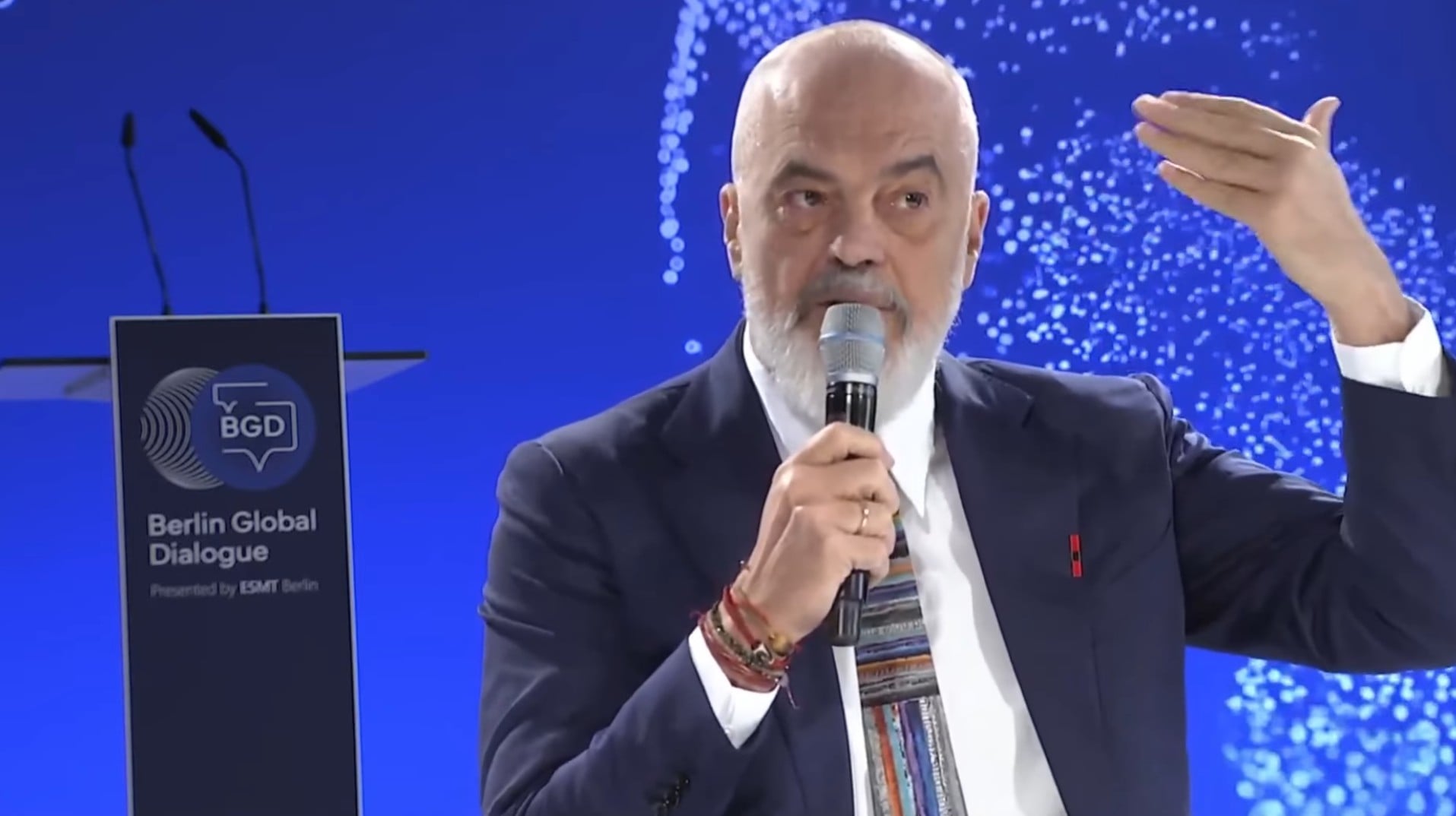 albania AI pregnant children