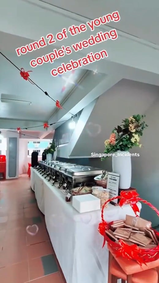 couple corridor banquet