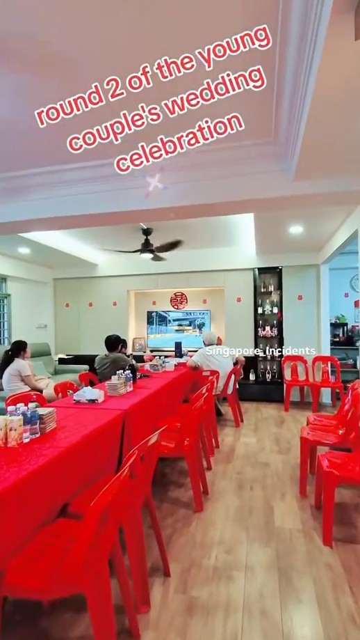 couple corridor banquet