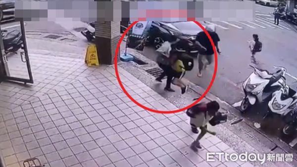 Man stabbing people taiwan