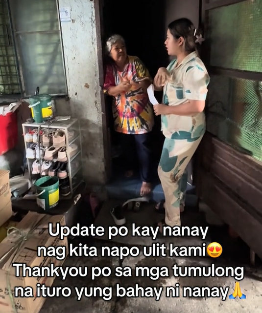 elderly vendor balloons (1)