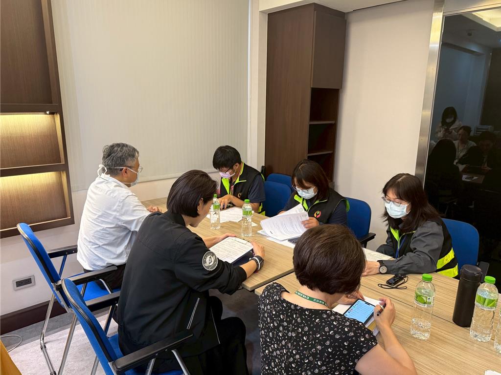 eva air flight stewardess dies (2)