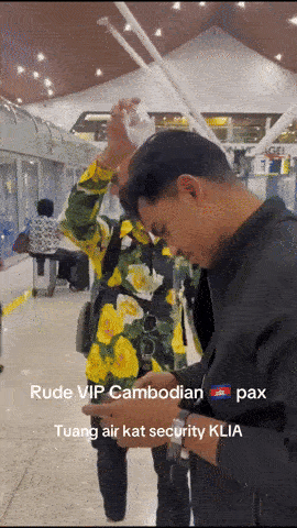 tour agent pouring water