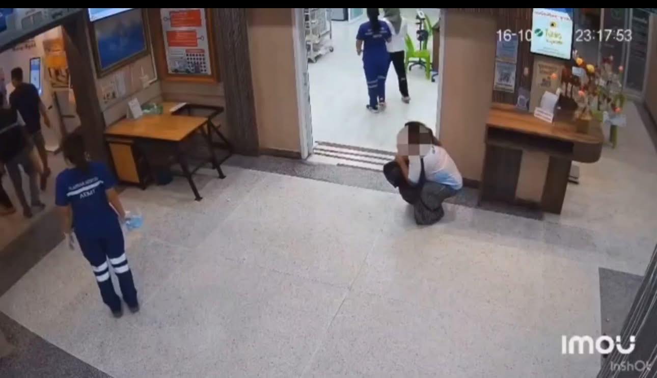 family blocks ambulance