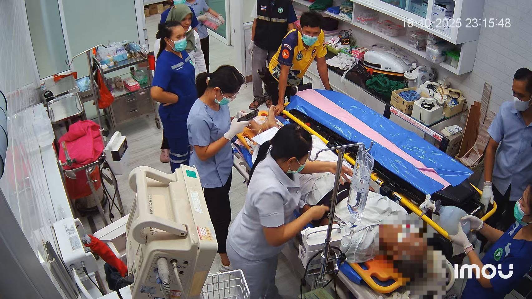 family blocks ambulance