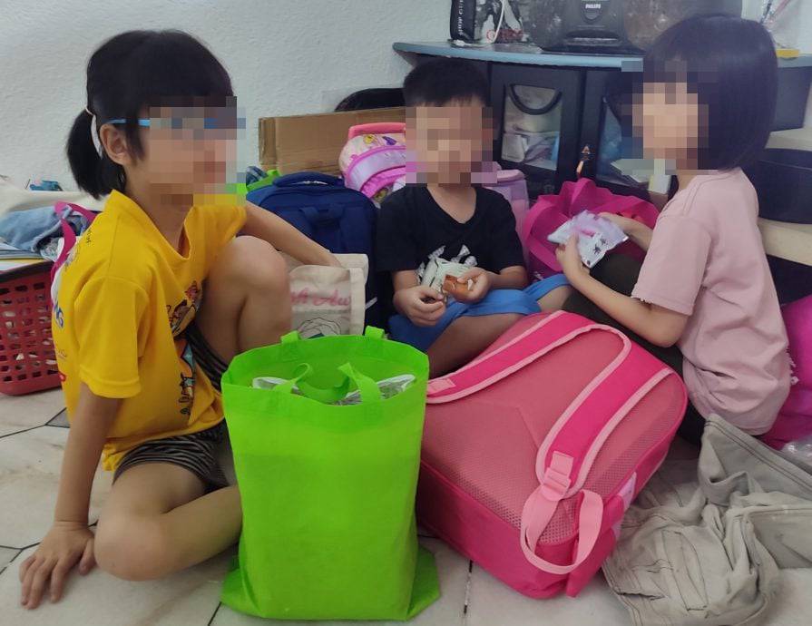 father sends children orphanage (2)