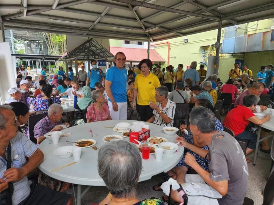 former thai queen charity